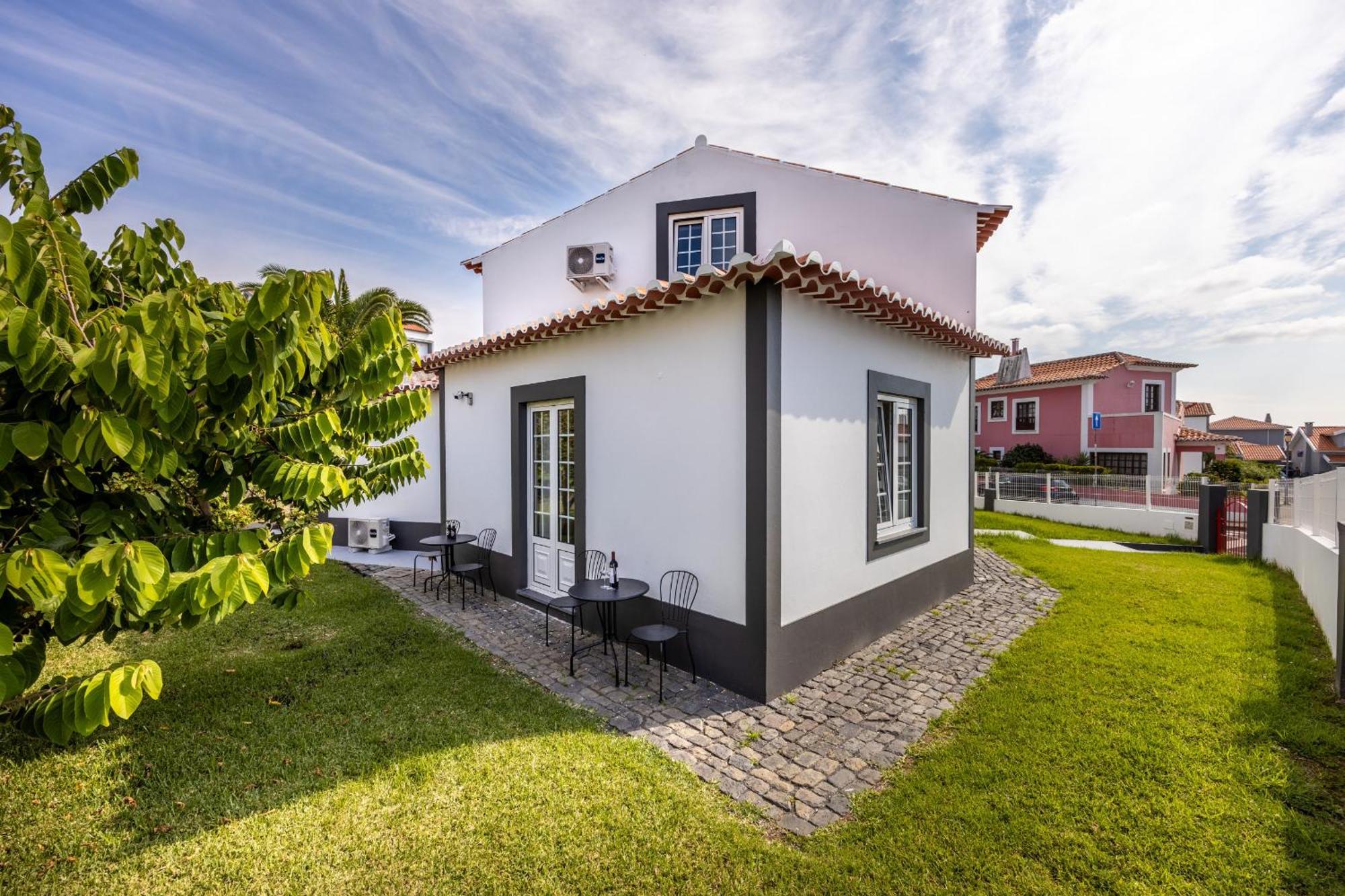 Angra Charming Suites By Seewest Angra do Heroismo Exterior photo